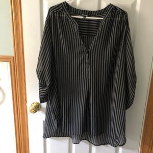 Plus size lightweight dress shirt